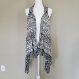 Maurices Open Fringe Cardigan - L - NWT